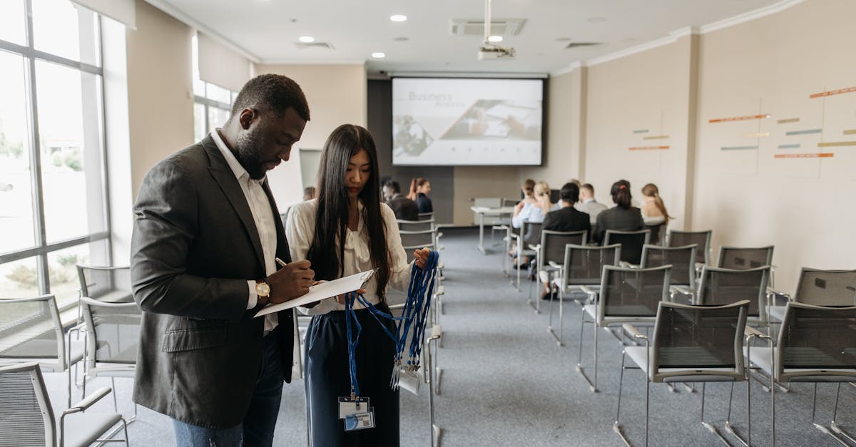 狂暴之翼：代理企业注册条件