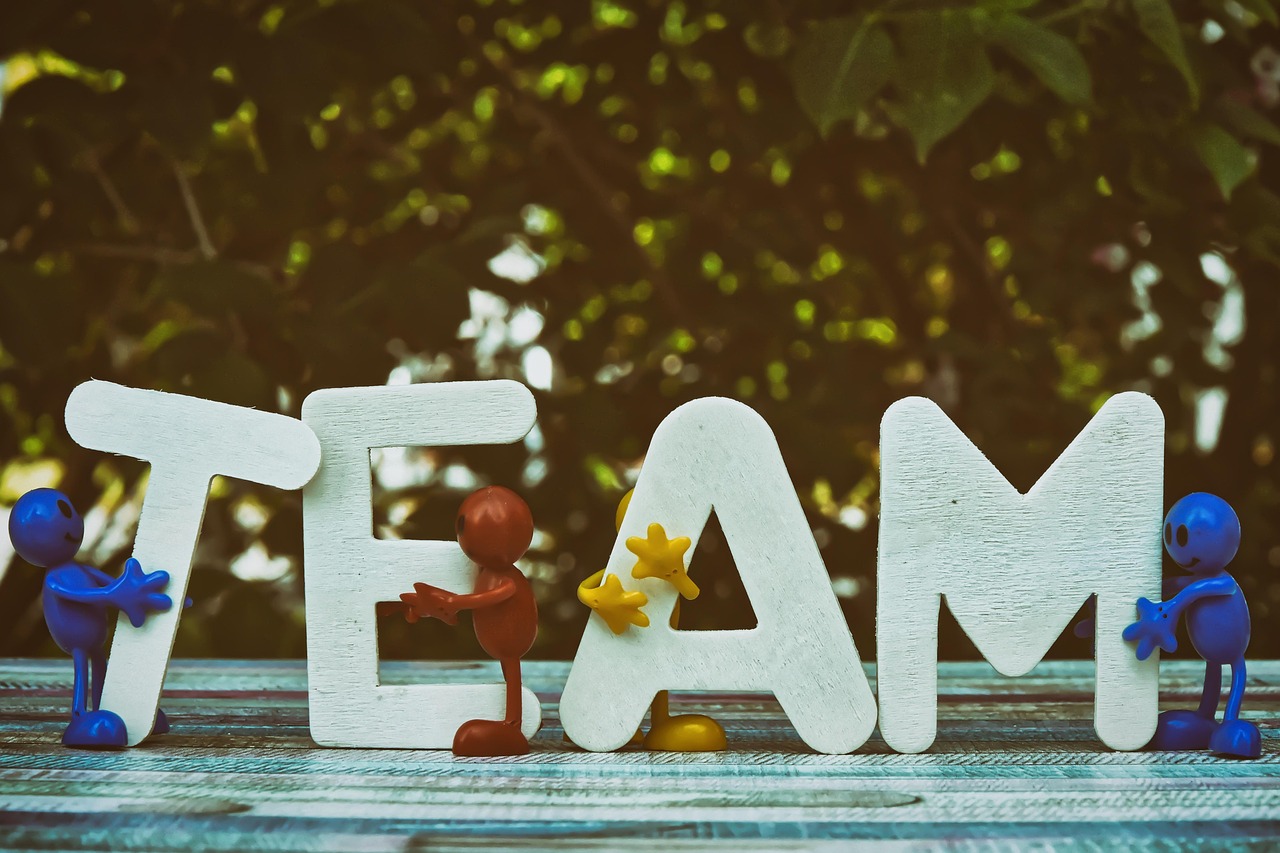 烟雨江湖辅助- 代理的分销平台